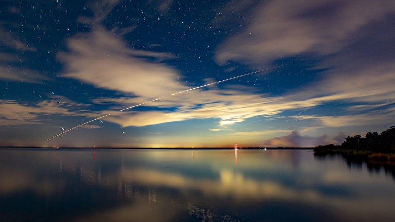 Skywatchers see SpaceX's Dragon cargo ship streak across the night sky as it returned to Earth