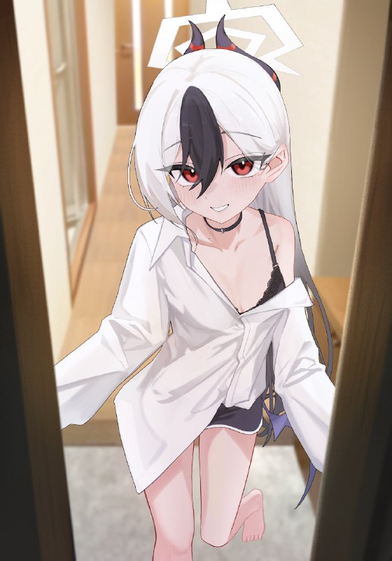 六亞 (@RyoyakS)