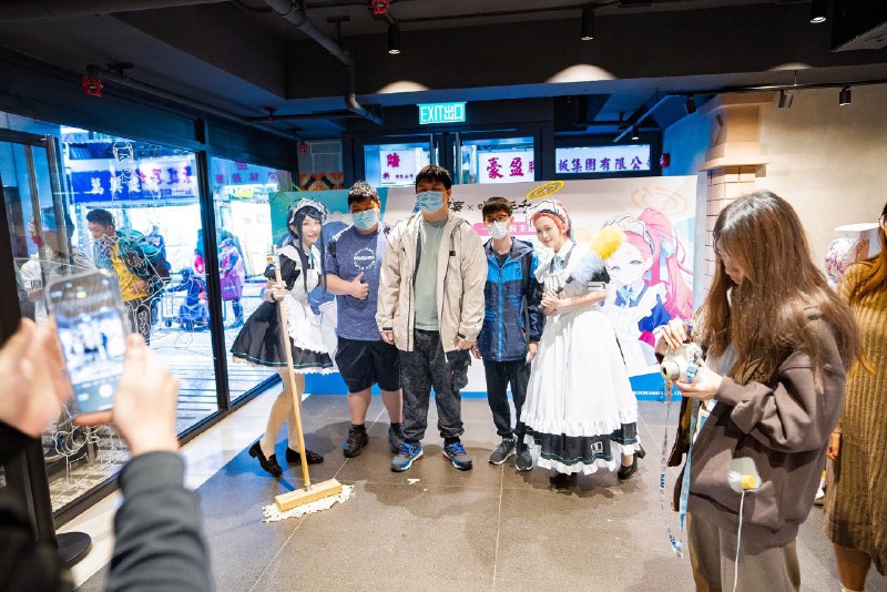 【国际服资讯】【活动花絮照片（二）】吃茶三千香港一日店长_花絮照片来了!感谢每位到场支持的老师留下这次难得的回忆一起把它收藏起來💙#蔚蓝档案# #碧蓝档案# #BlueArchive#​via 碧蓝档案资讯站 的 bilibili 动态【国际服资讯】【活动花絮照片（二）】吃茶三千香港一日店长_花絮照片来了!感谢每位到场支持的老师留下这次难得的回忆一起把它收藏起來💙#蔚蓝档案# #碧蓝档案# #BlueArchive#​via 碧蓝档案资讯站 的 bilibili 动态