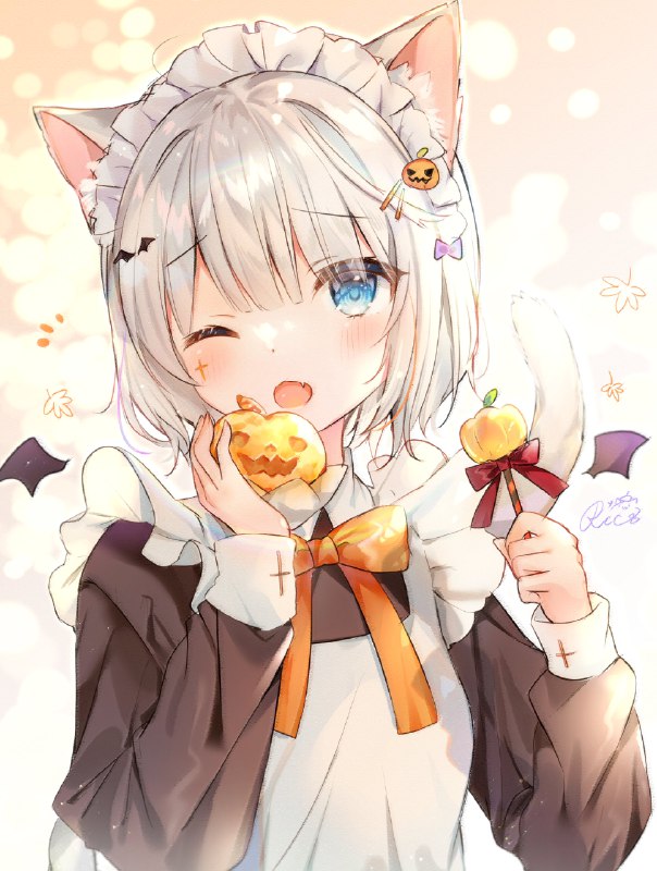 ハッピーハロウィン🎃 / rucaco(るかこ)#けもみみ #猫耳 #白髪 #まふゆ #イラストレーター #メイド #ハロウィン #まふゆ組 #ショート