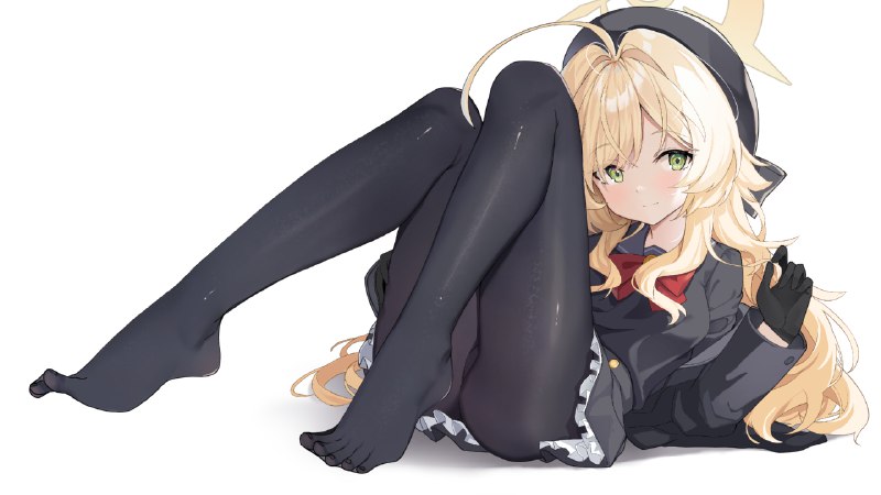 %mid% 教授#ニヤニヤ教授 #ブルーアーカイブ #黒スト #同人 #BlueArchive #黒タイツ #足裏