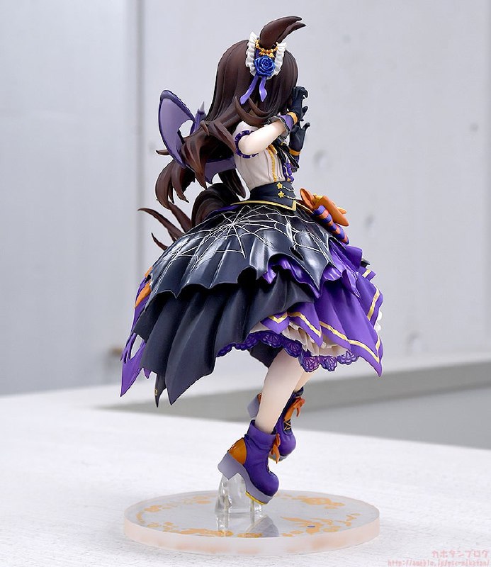 米浴～Make up Vampire!～1/7（全高约230mm）模型2024年8月发售，售价25900日元（含税）米浴～Make up Vampire!～1/7（全高约230mm）模型2024年8月发售，售价25900日元（含税）
