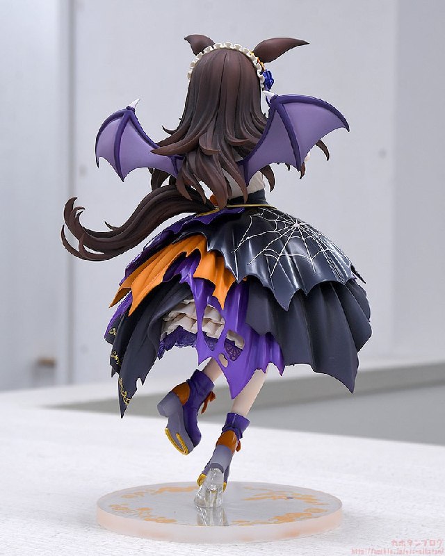 米浴～Make up Vampire!～1/7（全高约230mm）模型2024年8月发售，售价25900日元（含税）米浴～Make up Vampire!～1/7（全高约230mm）模型2024年8月发售，售价25900日元（含税）