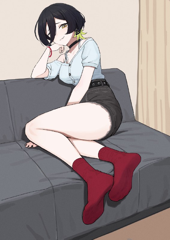 好想嗦她脚