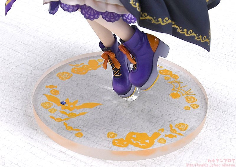 米浴～Make up Vampire!～1/7（全高约230mm）模型2024年8月发售，售价25900日元（含税）米浴～Make up Vampire!～1/7（全高约230mm）模型2024年8月发售，售价25900日元（含税）